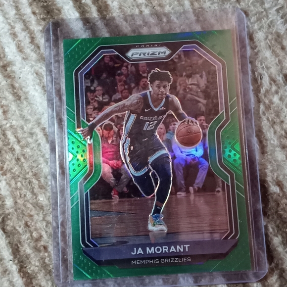 Ja Morant Green Prizm 2020-21 - Picture 3 of 5